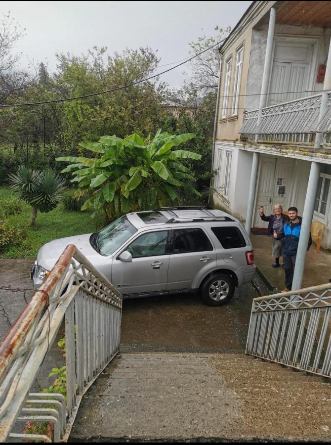 Jvari Guest House Knarik מראה חיצוני תמונה